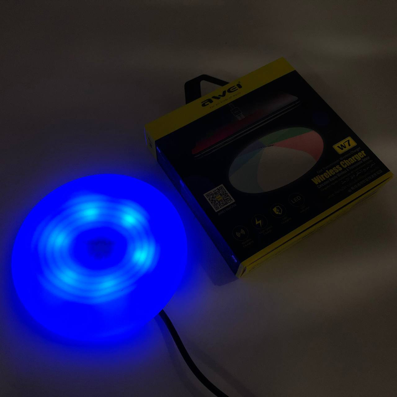 Бездротова зарядка з підсвічуванням 7 кольорів 10W 7 COLOR Awei W7 + SV-800 WIRELESS CHARGE