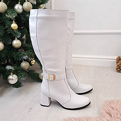 Чоботи шкіряні жіночі на стійкому підборі. Колір білий. Батал