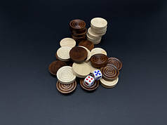 Комплект шахових фігур та шашок