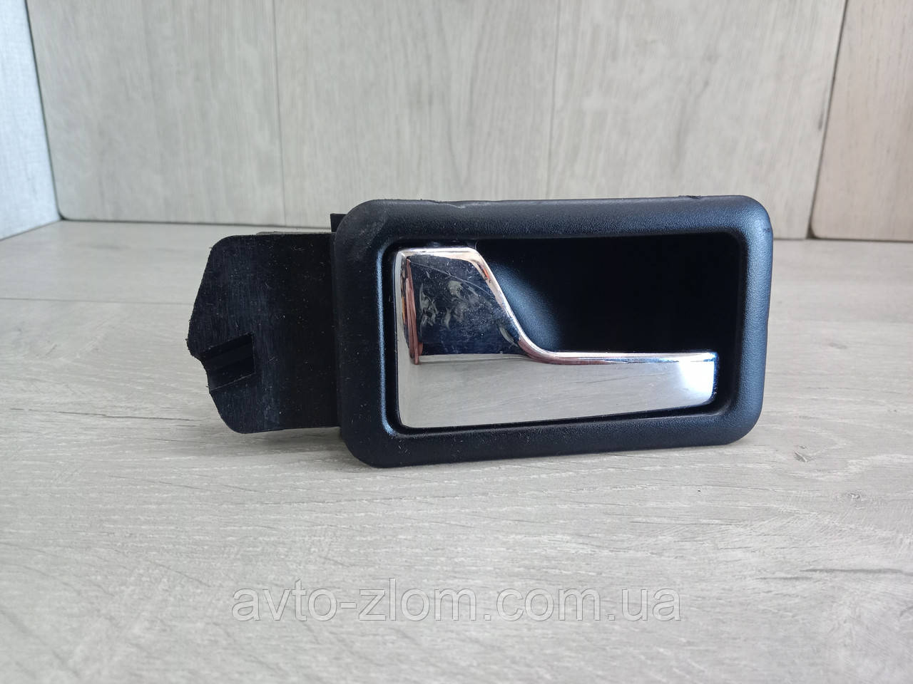 Внутрішня ручка дверей Audi 80 B3, B4. Ауді 80. Ліва. 893837019.