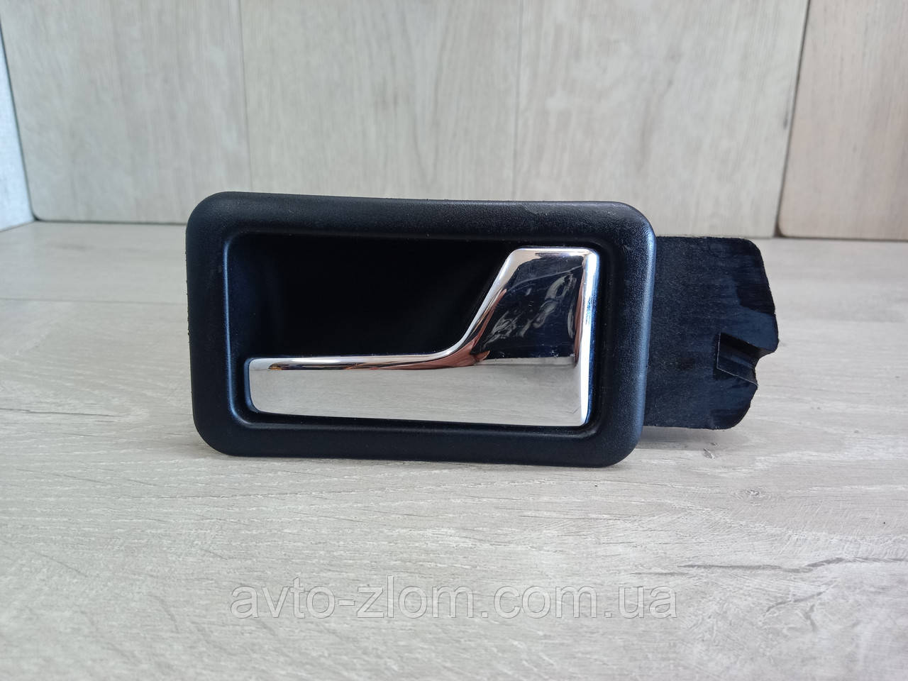 Внутрішня ручка дверей Audi 80 B3, B4. Ауді 80. Задня, права. 893837020.