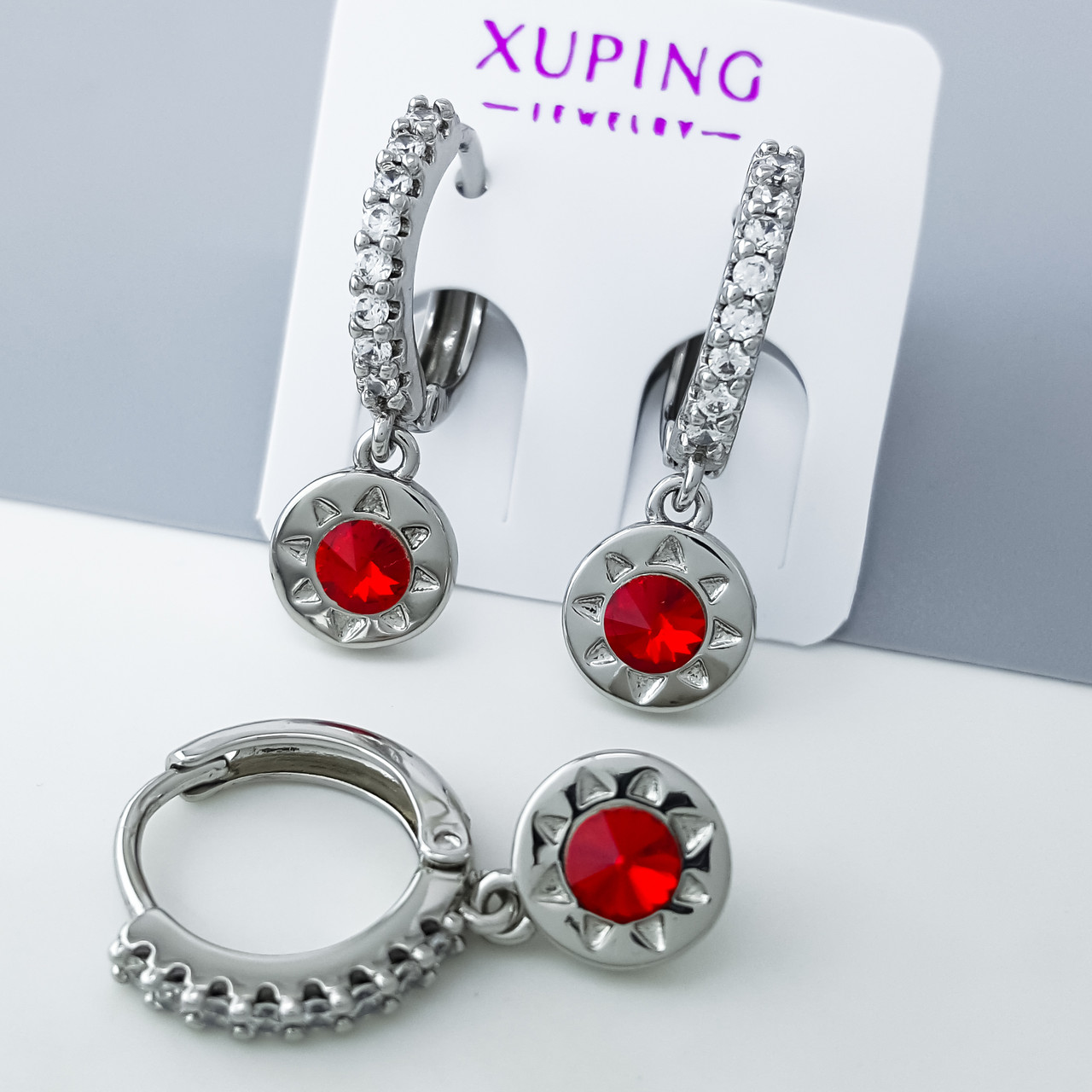 Сережки підвіски "Класика" з червоним Swarovski і цирконієм, медичне золото Xuping, родій