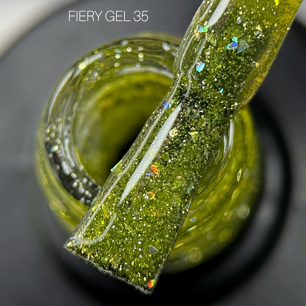 Гель лак для нігтів світловідбивний Saga Fiery Gel зелений №35 8 мл