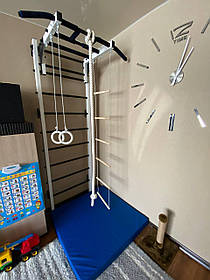 Шведська стінка біло-чорна, дитячий набір, мат гімнастичний посиленої конструкції – спортивне обладнання