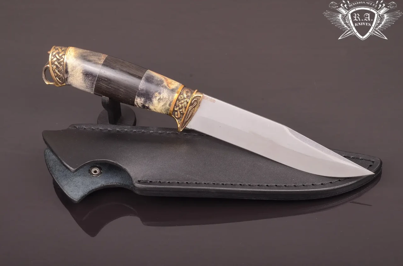 Ніж ручної роботи "Кельт" 150х34х2.4мм з інструментальної сталі та колодкою з капа клена+моренний дуб, фото 1