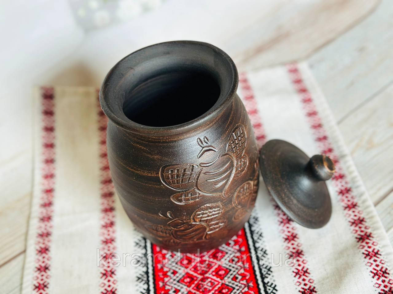 Бочечка Бджілка з червоної глини 500 мл