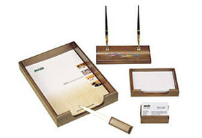 • Подарункові настільні набори