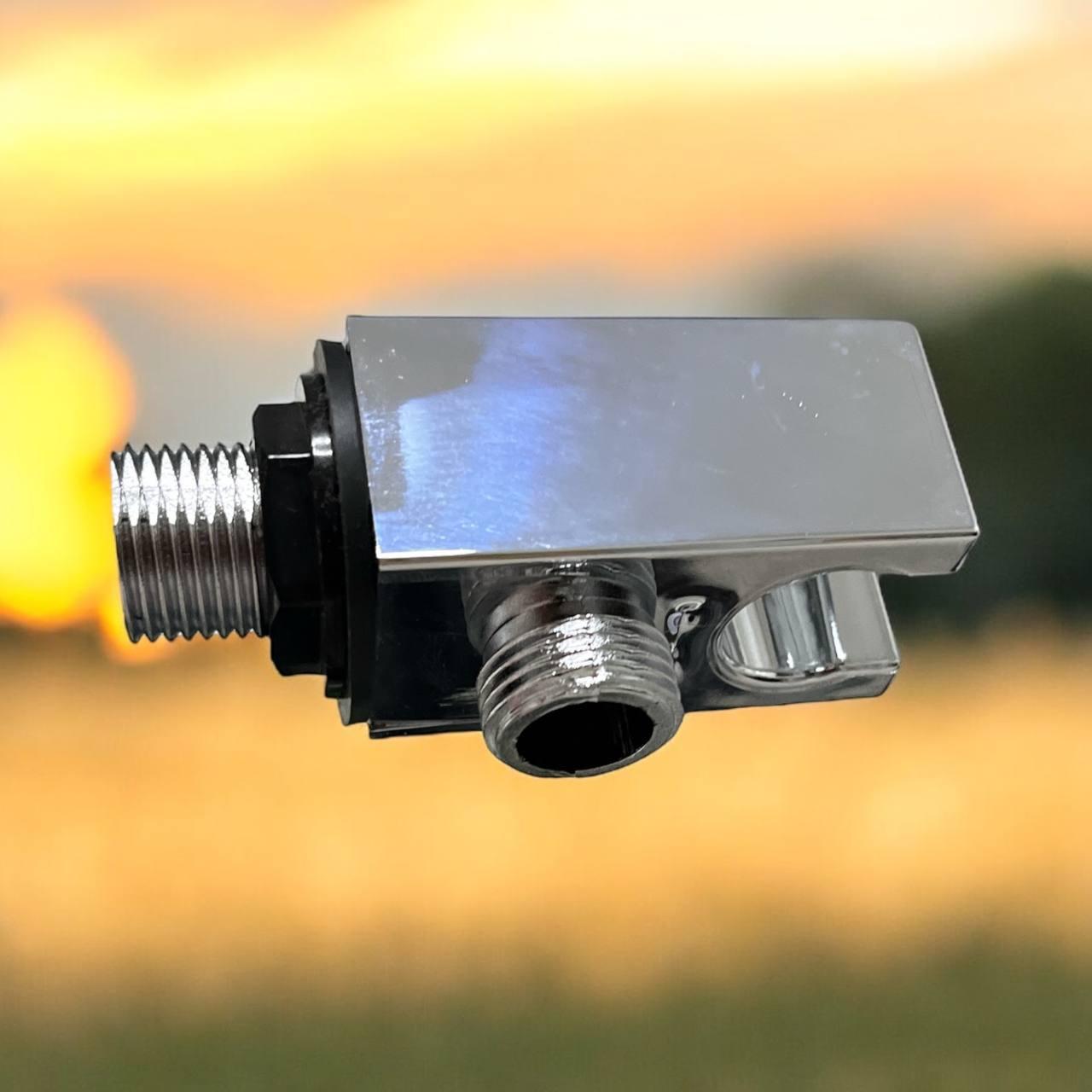 Куточок хромований Пластиковий (УД07-П) із зовнішньою різзю та тримачем під лійку, фото 1