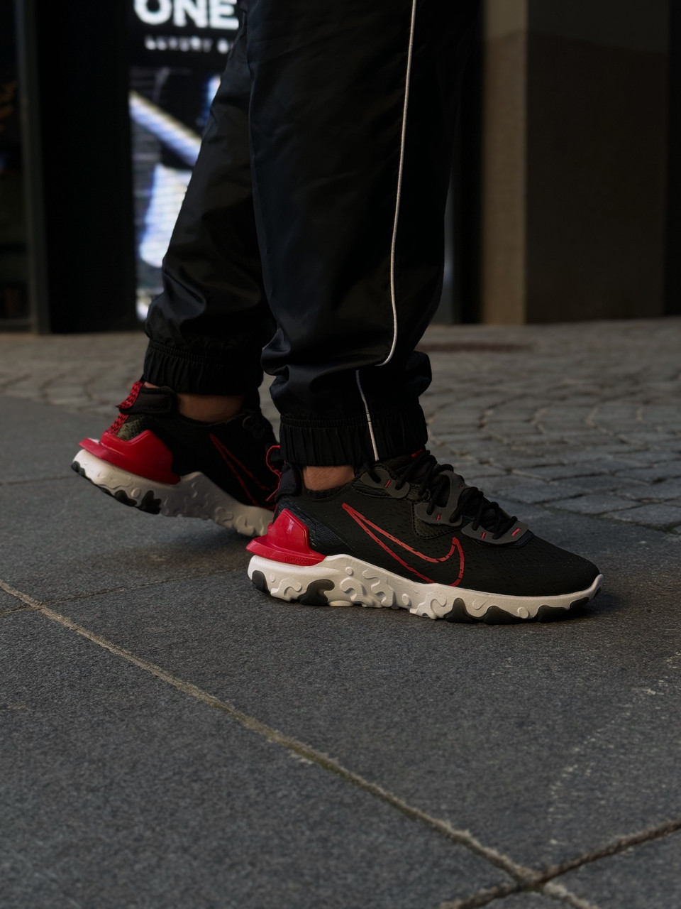 Кросівки чоловічі Nike React Vision SC / FB3353-001