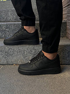 Low top black air forces sale