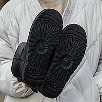 Зимові черевики UGG Classic Mini II Boots Black Leather, фото 6