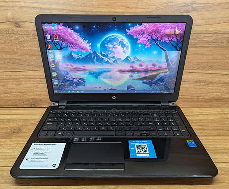 Б/в Ноутбук HP 15-r018dx 15.6" 1366x768| Core i3-4010U| 8 GB RAM| 240 GB SSD| HD 4400, фото 1
