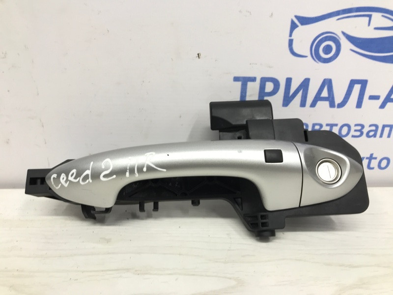 Ручка двері зовнішня передня права Kia Ceed JD 1.6 DIESEL D4FB 2012 (б/в), фото 1