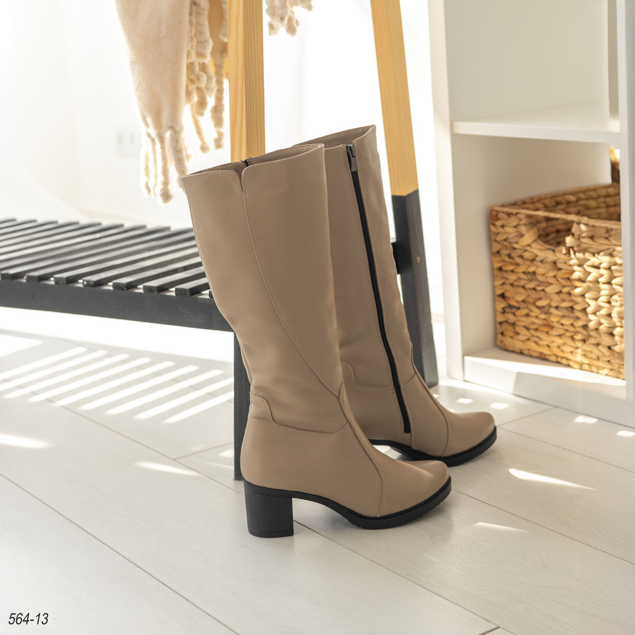 Демісезонні бежеві жіночі шкіряні чоботи бежевого кольору 36-41, фото 1