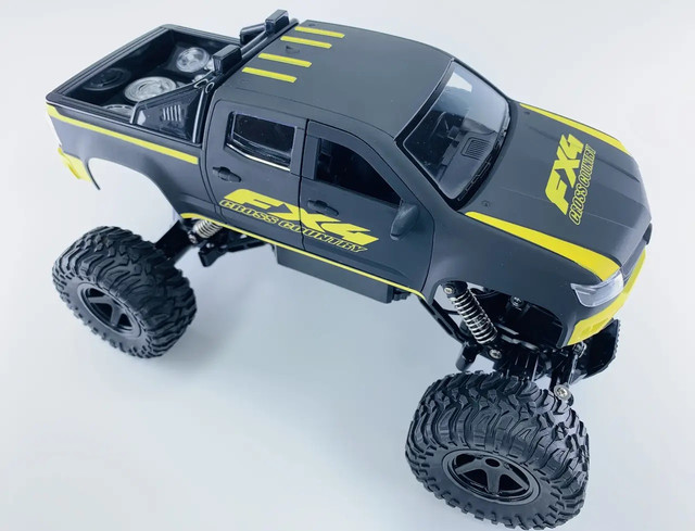 Машинка джип на радіокеруванні