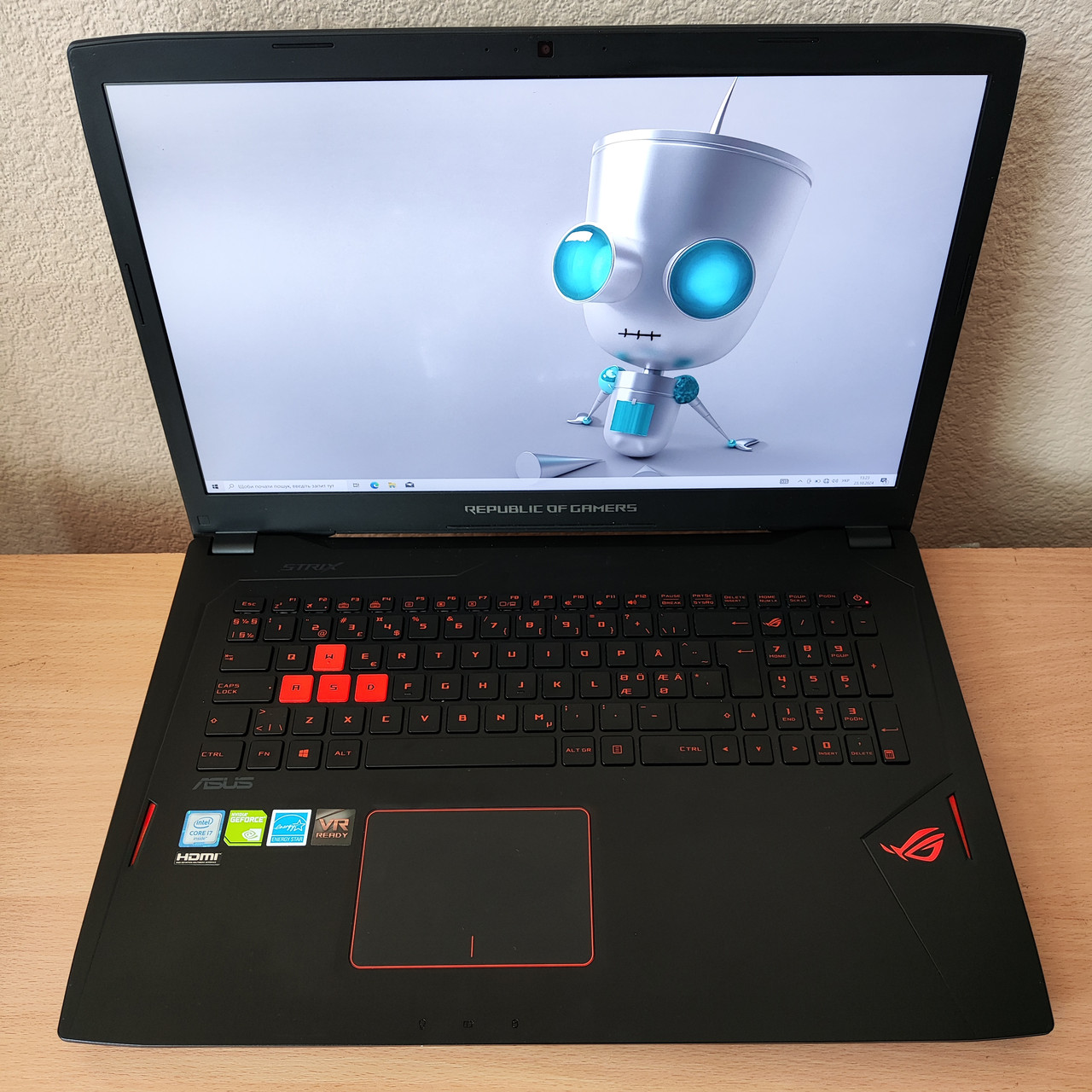Ігровий ноутбук ASUS ROG GL702V 17.3" FHD IPS i7-6700HQ/8GB DDR4/256 SSD/1060 6GB GDDR5 192bit