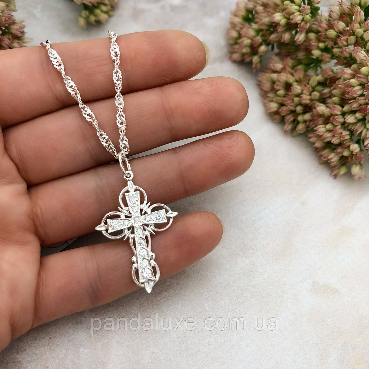 Хрест срібний кулон з камінням кубічного цирконію