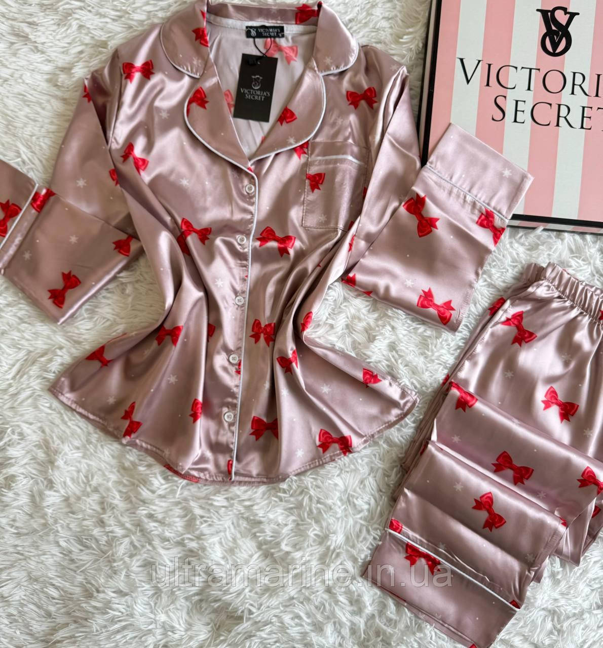 Жіноча піжама Victoria's Secret шовк-сатин S-M рожева з принтом бантики Вікторія Сікрет