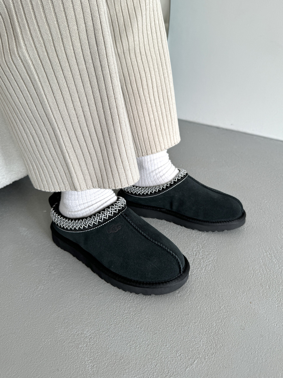 Капці уггі чоловічі чорні зимові Ugg Tasman Black (13787), фото 1