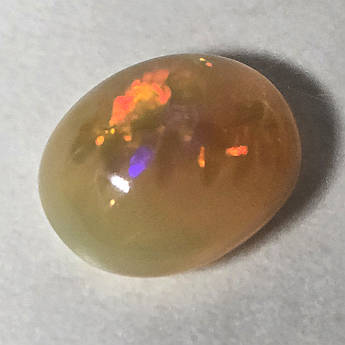 Опал – кабошон, натуральний ювелірний камінь для створення прикрас 2,5 ct