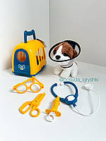 Собака 901-1-2 розмір 19см, плюш, набір лікаря, 2 види, перенесення в валізі, в кульці, 21-17-12см, фото 2