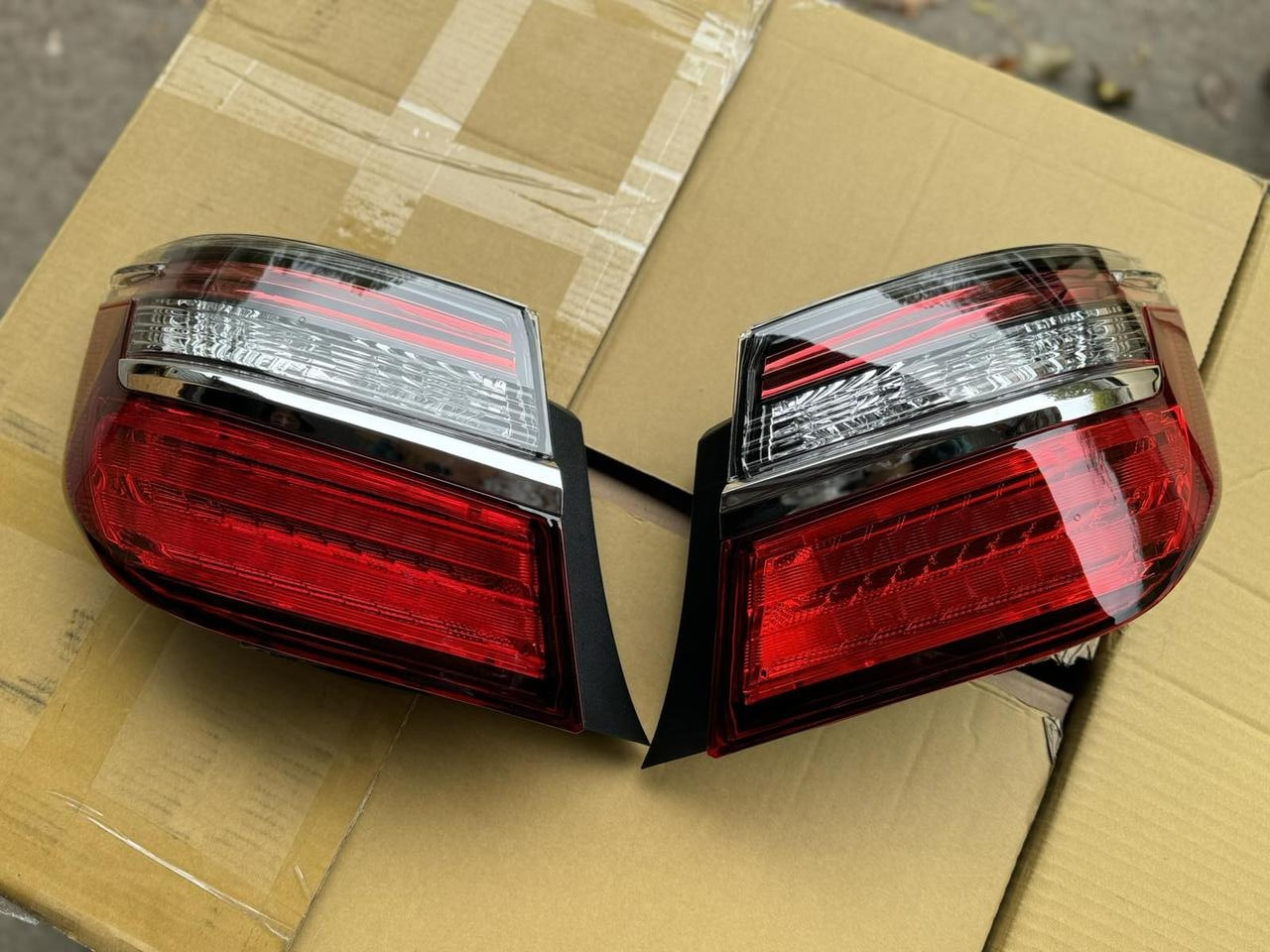 Задні ліхтарі зовнішні Toyota CAMRY 55 ЕВРОПА 2014- (пара)