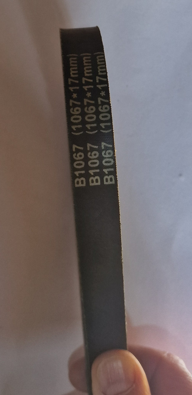 Ремінь В-1067 зубчастий, фото 1