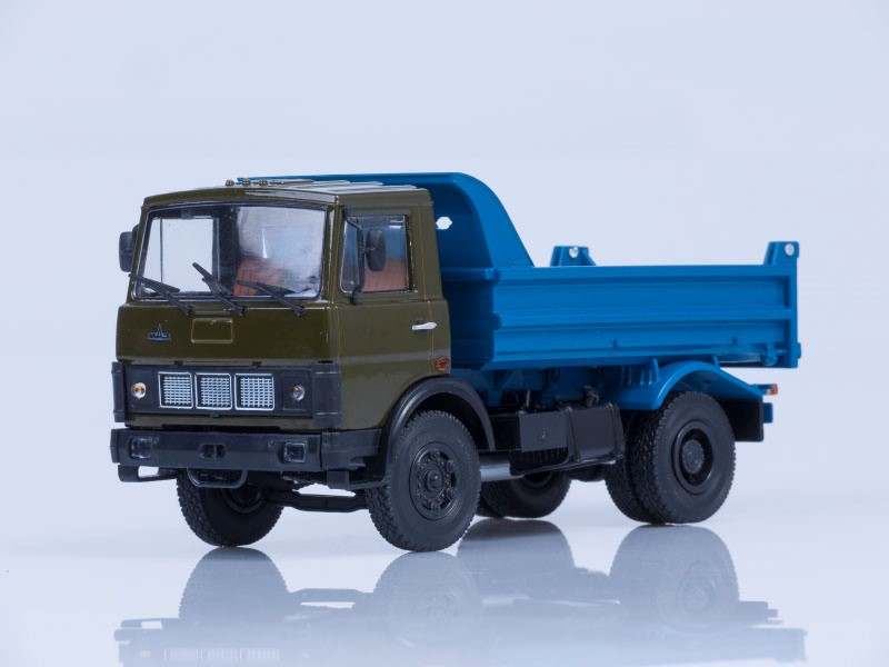 Модель Вантажівка Самоскид МАЗ-5551 (рання кабіна, хакі-синій), 1988 | Автоісторія