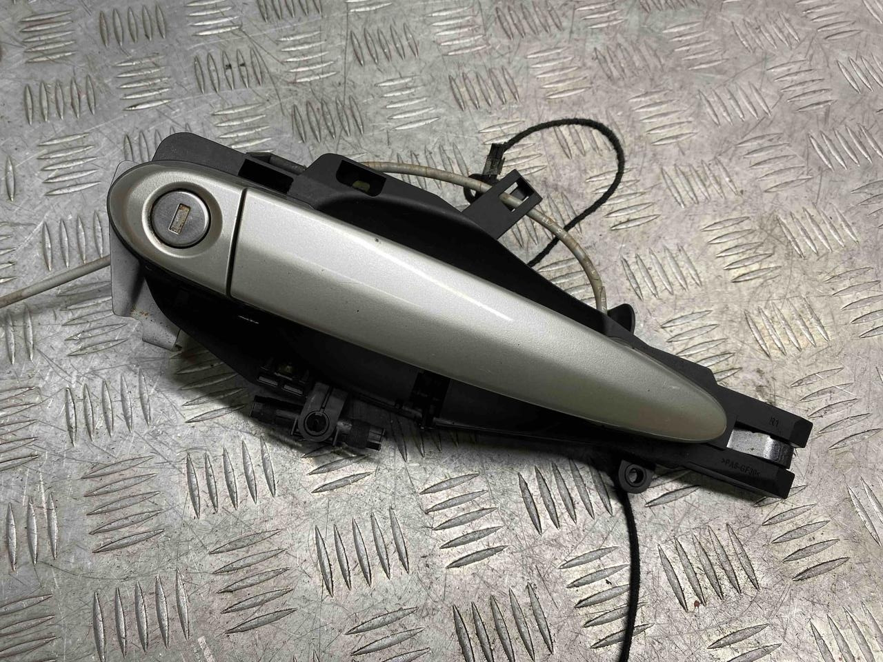 Б/В Ручка наружня взборі з кронштейном передня права BMW X3 F25 51217193278 / 51217207562, фото 1