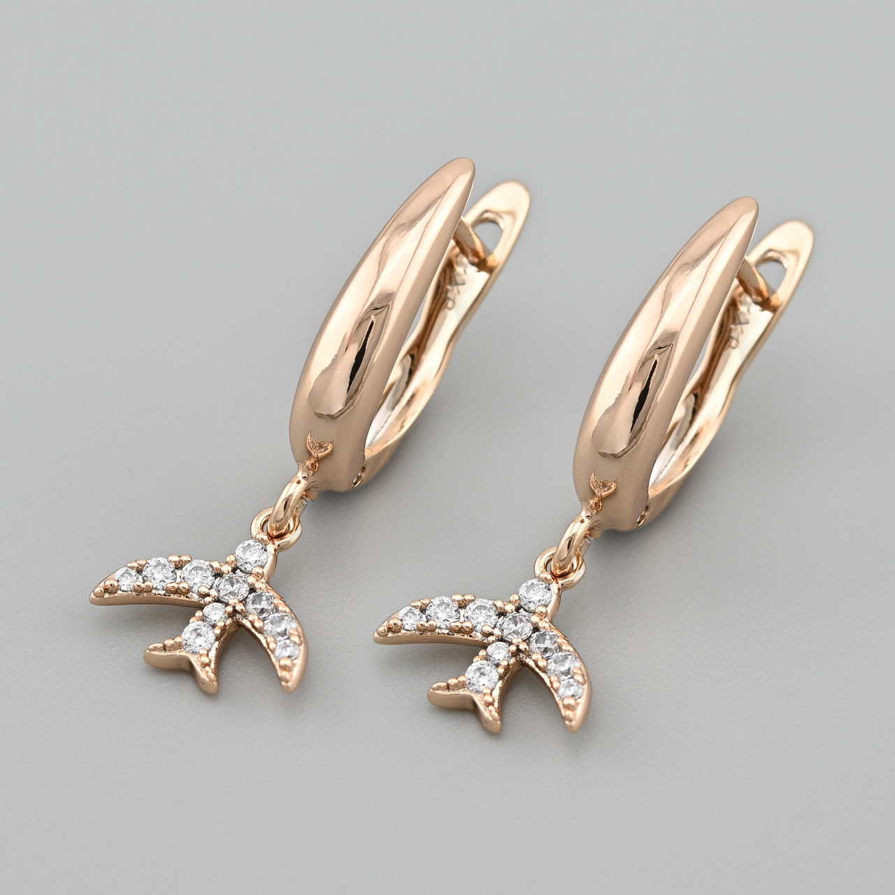 Сережки підвіски Пташка 48620 розмір 26х10 мм білі фіаніти вага 2.6 г позолота 18К, фото 1