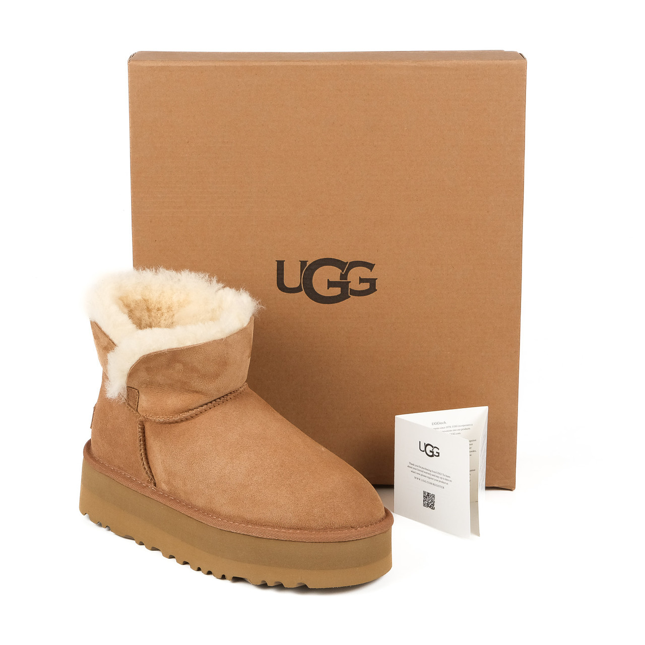 Замшеві жіночі уггі на платформі UGG Australia
