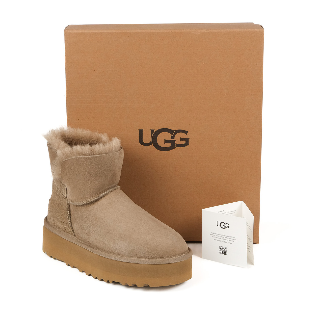 Замшеві жіночі уггі на платформі UGG Australia