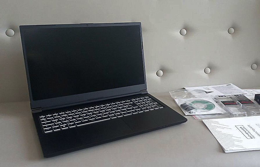 Ноутбук 15.6" Schenker Media 15, Core i7 12700H, 64 GB Ram, 1TB M2 SSD