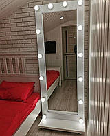 Підлогове дзеркало в розмірі 1900×700 з підсвіткою для дому або салонів краси.