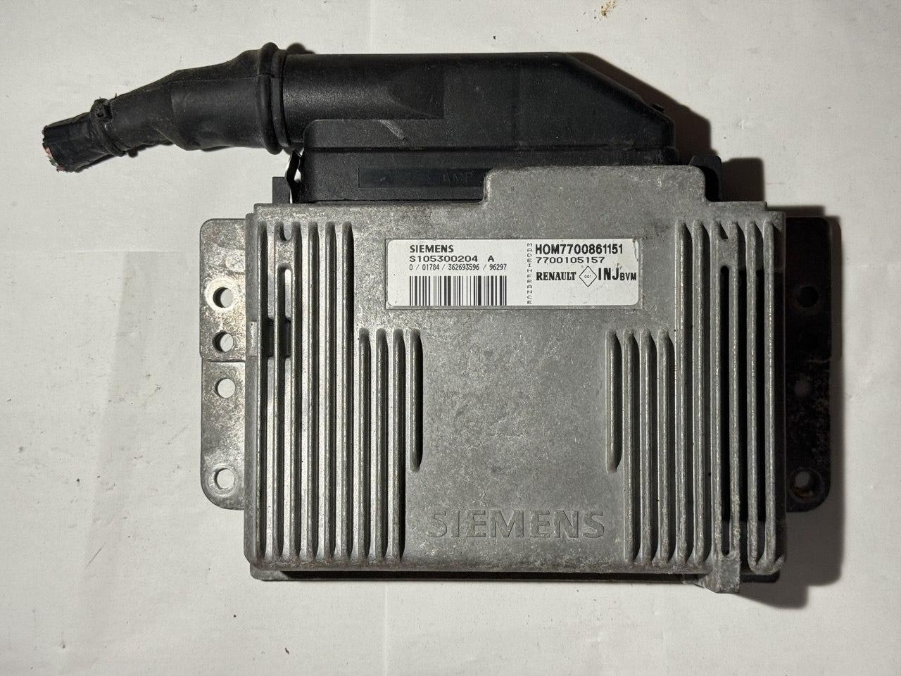 Електронний блок керування Renault Siemens S105300204A / 7700861151 / 7700105157