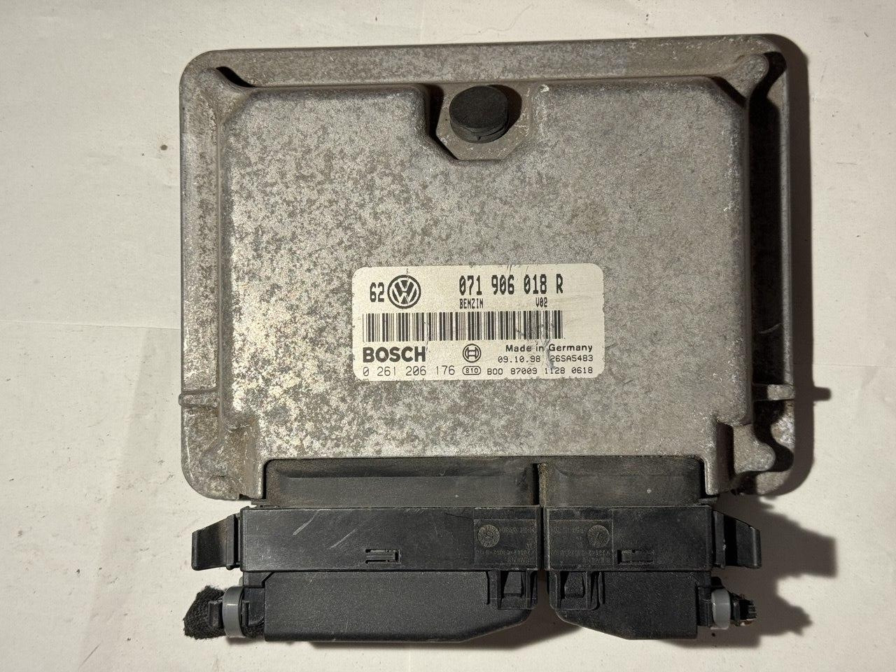 Електронний блок керування Volkswagen Bosch 071 906 018 R / 071906018R / 0 261 206 176 / 0261206176