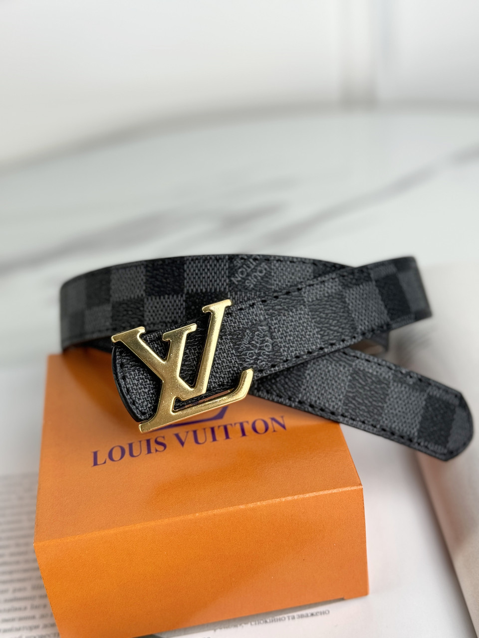 Вузький ремінь Луї Віттон Louis Vuitton чорний картатий золото