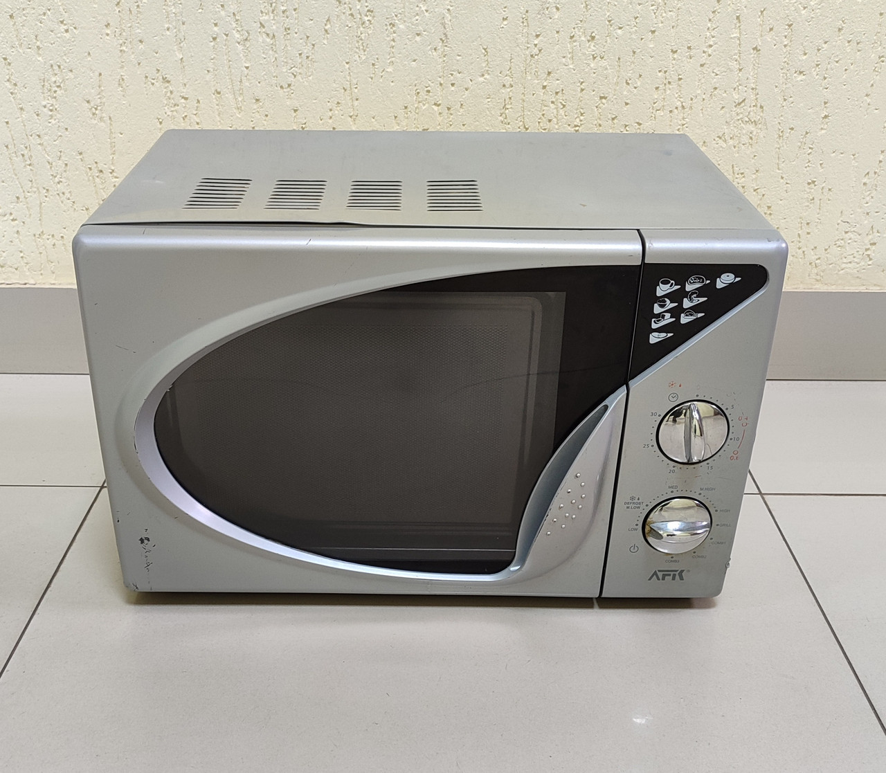 Німецька СВЧ (мікрохвильова піч) бу + гриль AFK MWE-17 з Німеччини з гарантією