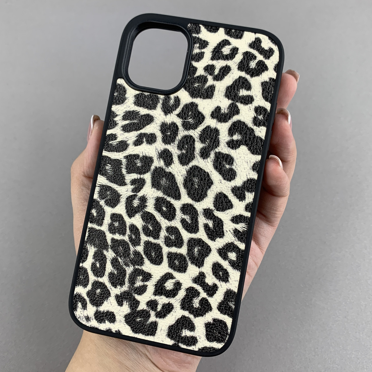 Чохол для Apple iPhone 11 чохол з леопардовим принтом на телефон айфон 11 чорний з білим a01o