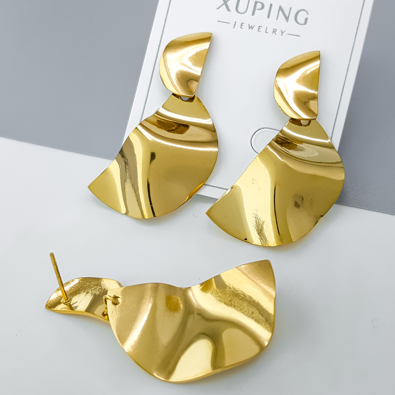 Сережки цвяшки "Асиметрія" без каміння, медсталь Xuping stainless steel, медичне золото, 12К