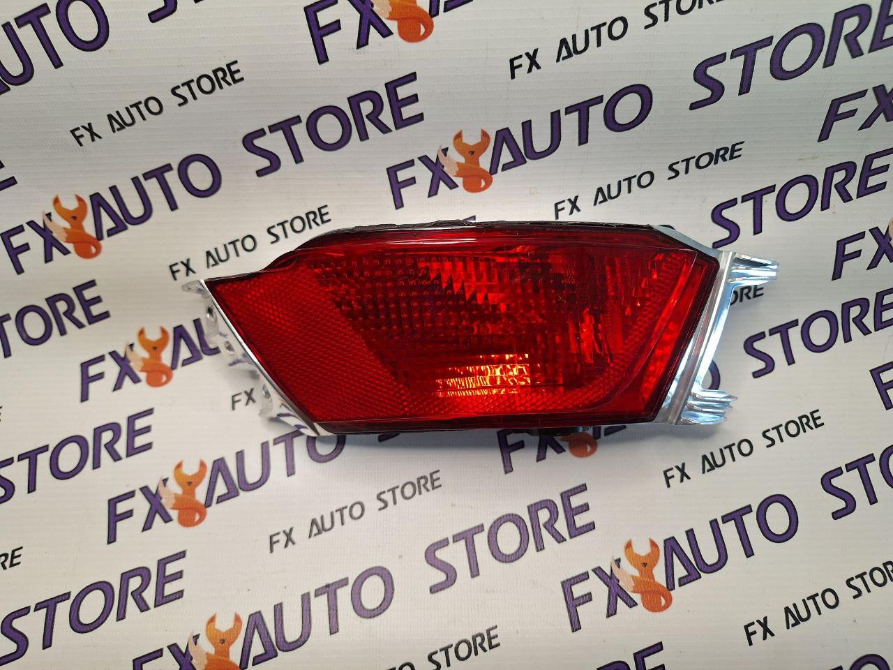 Катафот Ліхтар в задній бампер відбивач Правий Land Rover Range Rover Sport L494 2014-2022 LR095709
