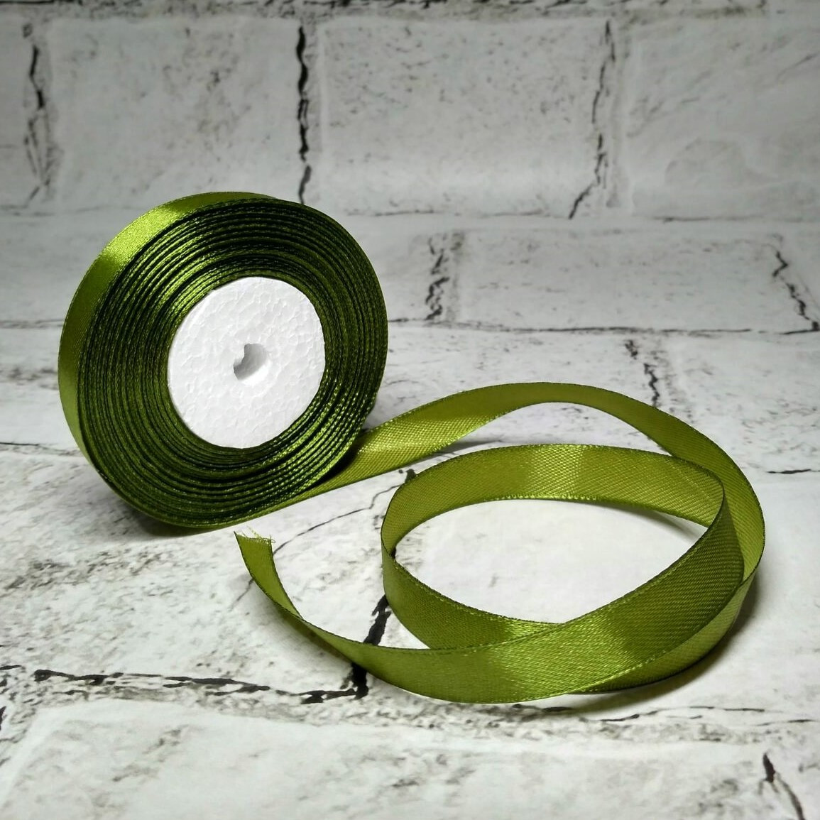 Стрічка атласна 1.2 см 23 метри Оливкова 784-108