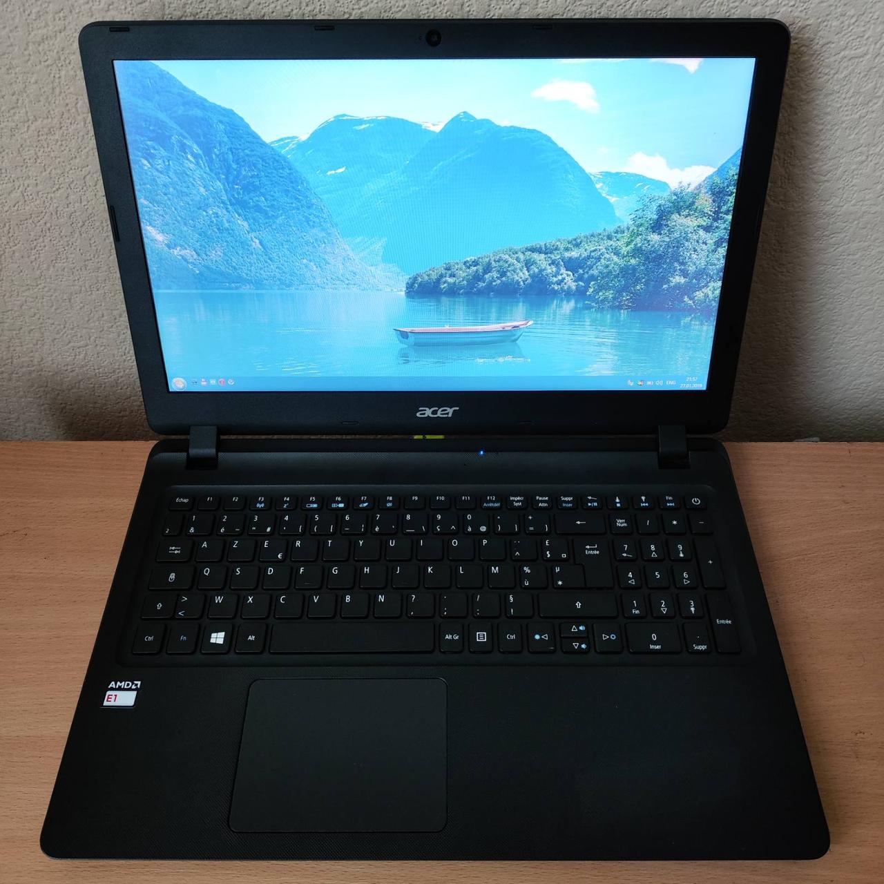 Ноутбук Acer Aspire ES1-523 (N16C2) 15.6" AMD E1-7010/ 8 GB DDR3/500 Gb HDD/ WebCam