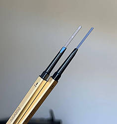 Олівець для брів, відтінок світло-коричневий (02)