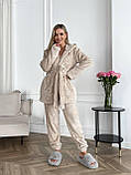 Бежевий теплий махровий жіночий костюм-піжама-трійка, фото 2