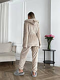 Бежевий теплий махровий жіночий костюм-піжама-трійка, фото 9