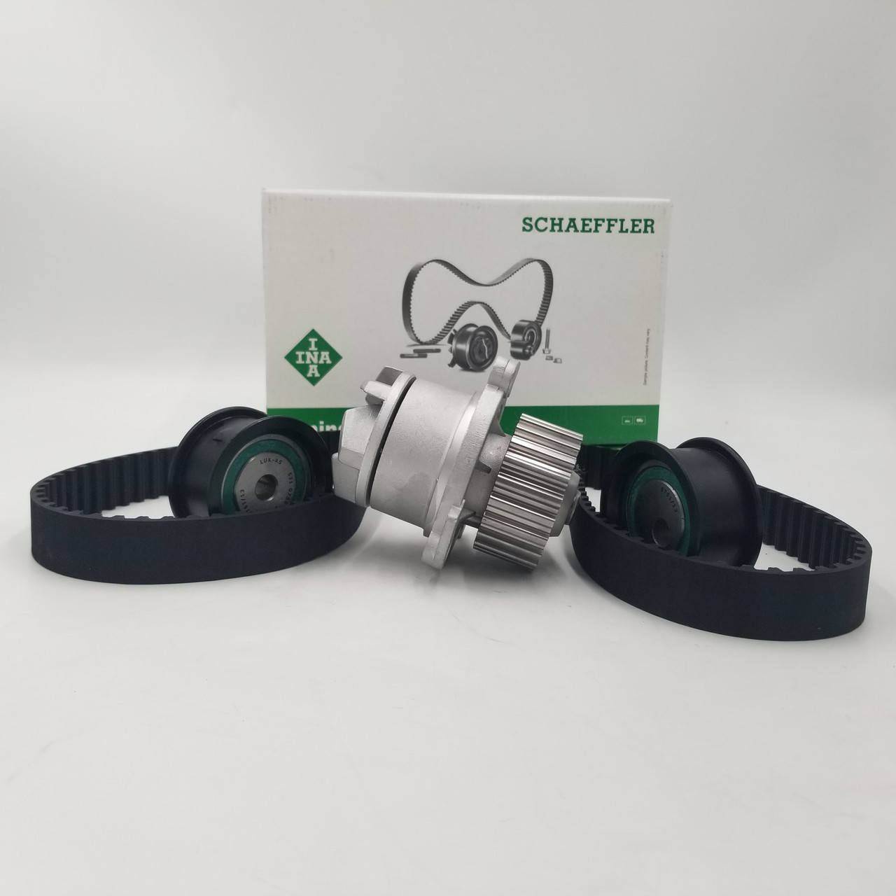 Комплект ременя ГРМ ВАЗ 2110-2112 (ремінь+2 ролика+помпа)  INA Корея 530055410