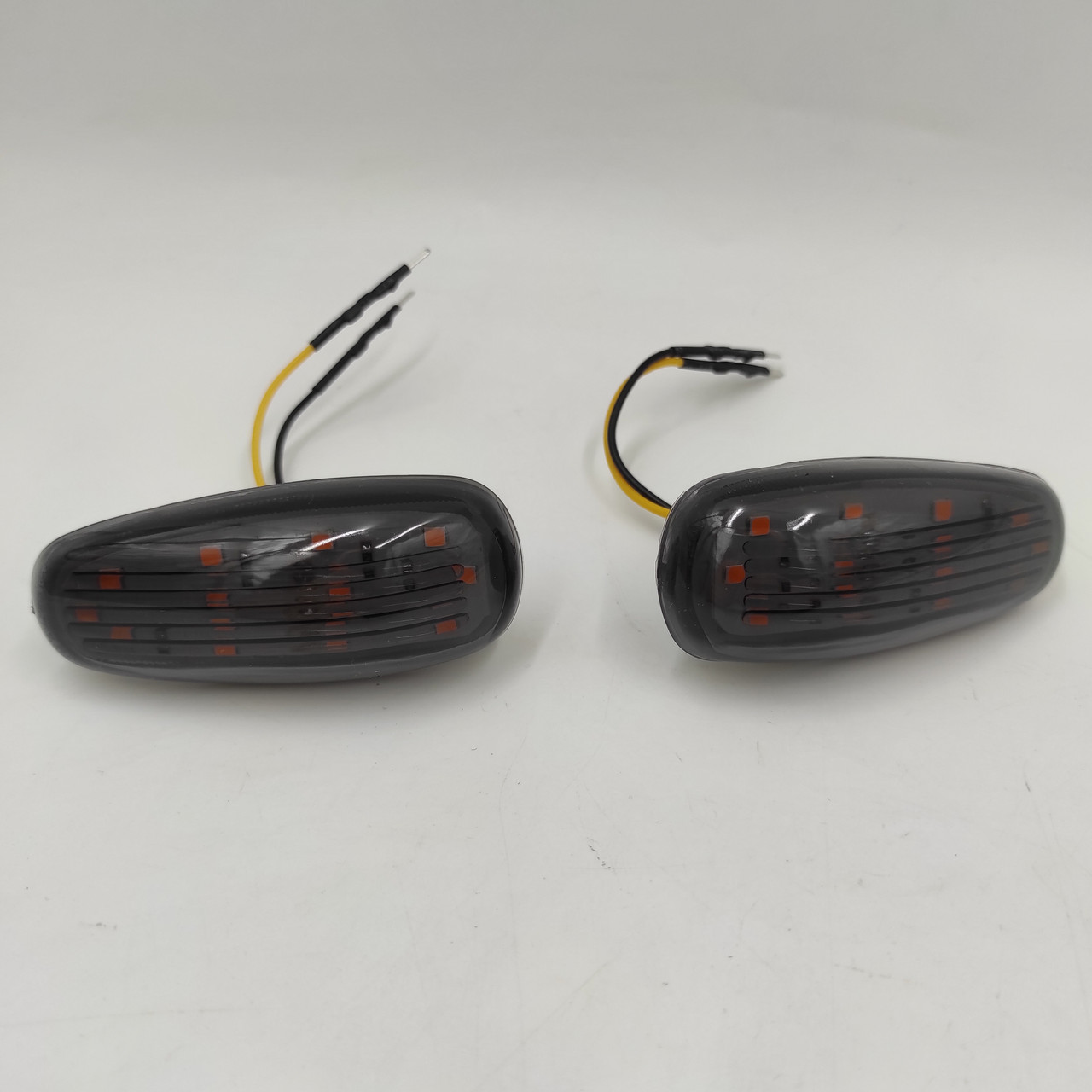 Повторювач показчика поворотів Ланос LED чорний (к-кт 2шт) Flagmus Чехія, фото 1