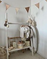 Дитяча вішлка стійка  для одягу Монтессорі