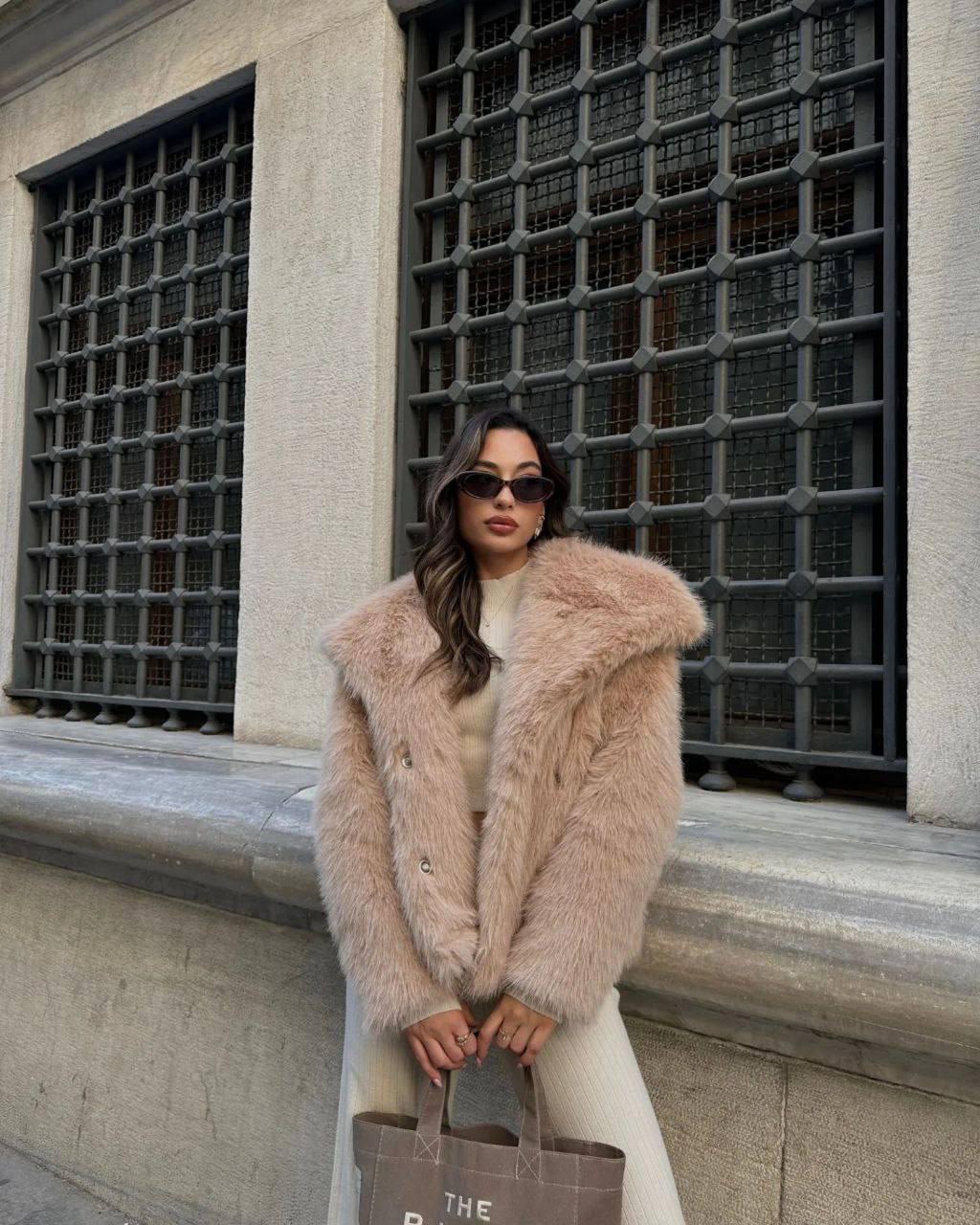 Жіноча шуба з еко-хутра овчини, фото 1